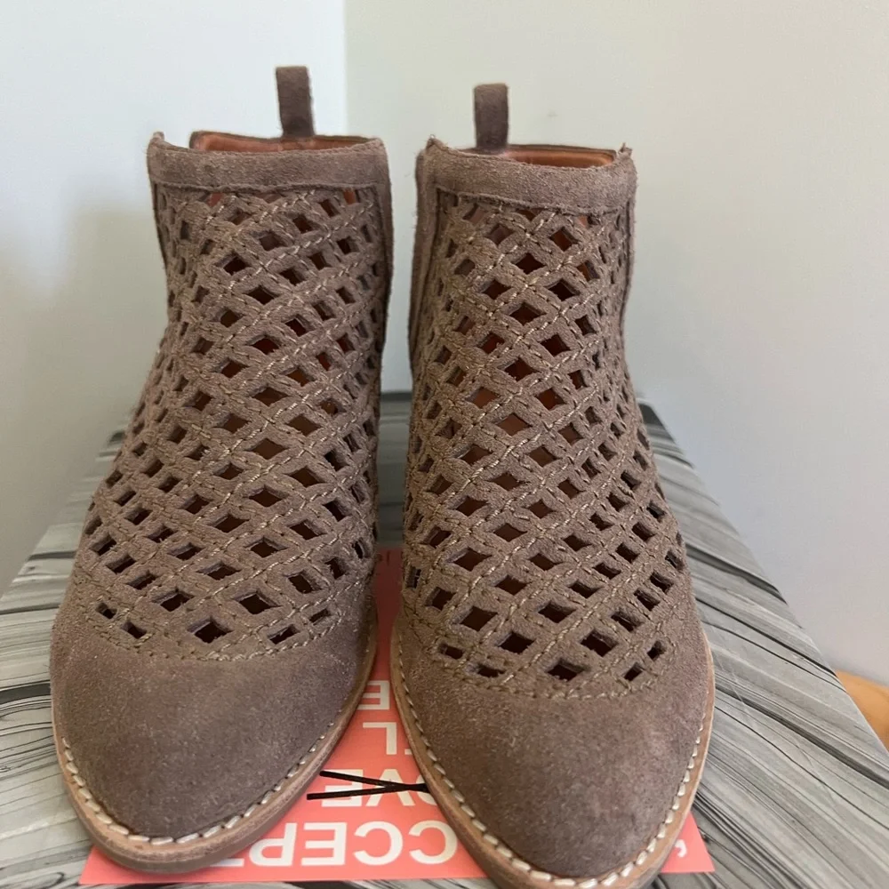 Jeffrey Campbell Taggart Taupe Suede Bootie - Picture 4 of 5
